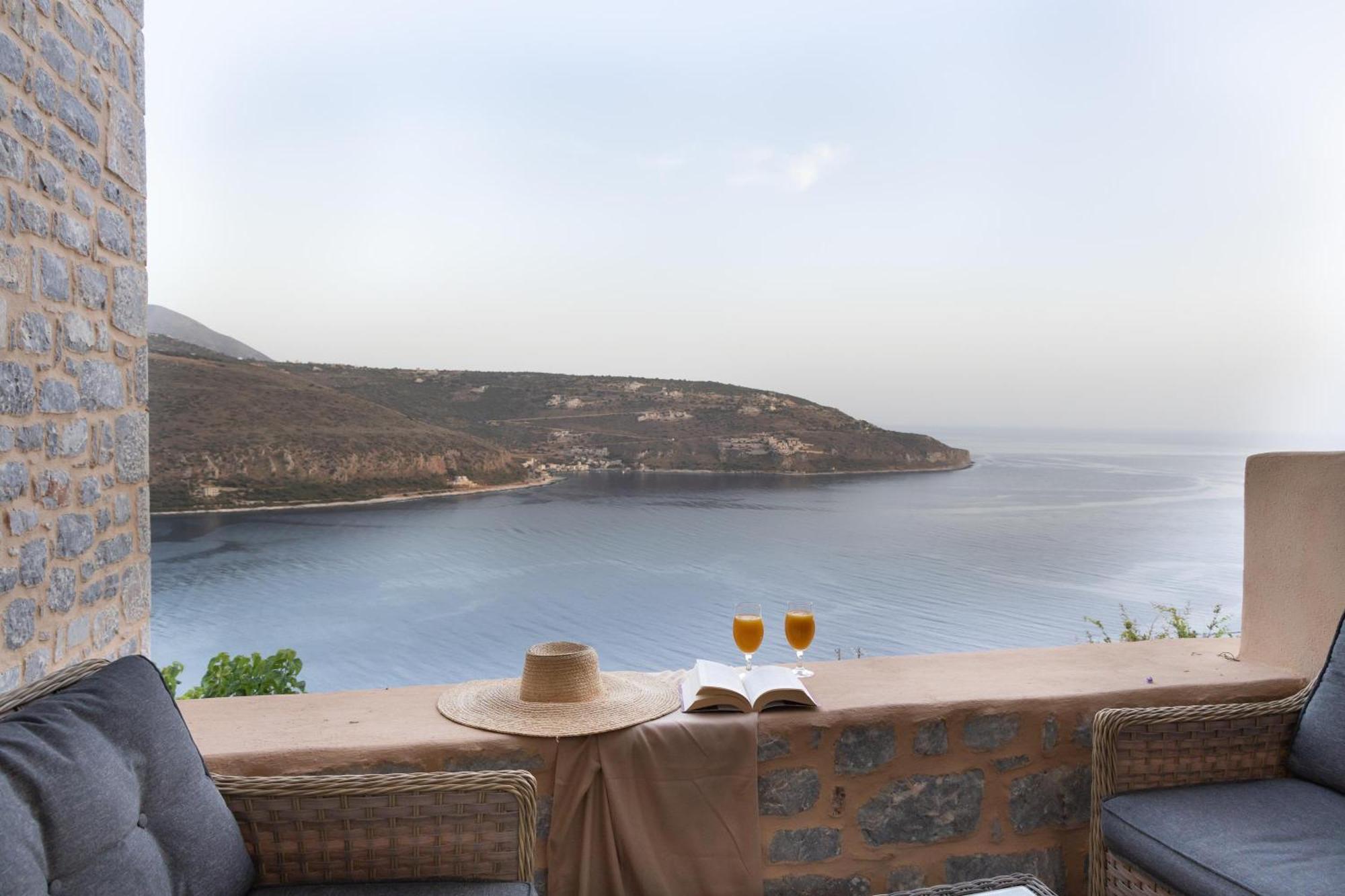 Akrolithi Guesthouse Karavostasi  Bagian luar foto
