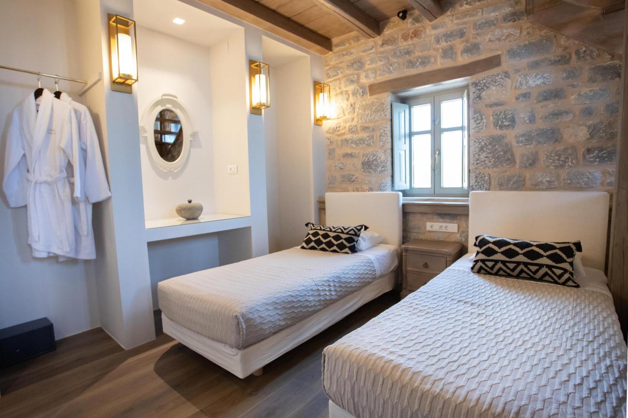 Akrolithi Guesthouse Karavostasi  Bagian luar foto