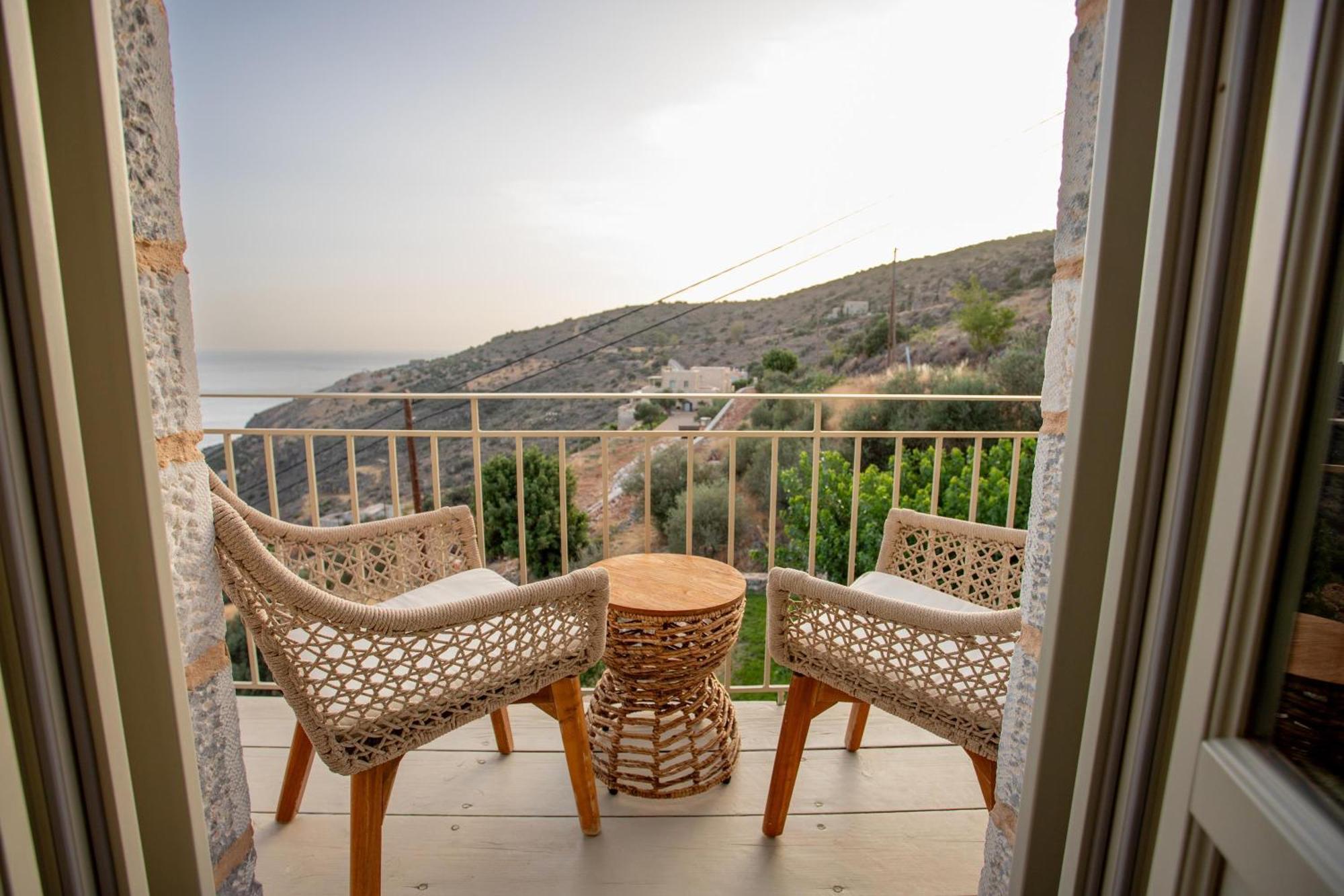 Akrolithi Guesthouse Karavostasi  Bagian luar foto