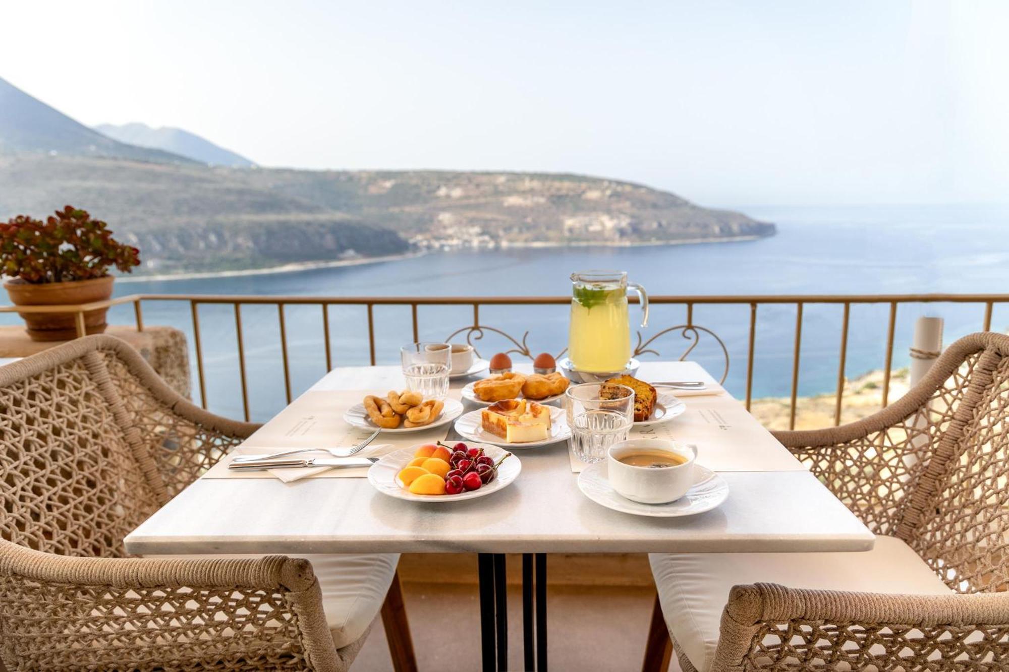 Akrolithi Guesthouse Karavostasi  Bagian luar foto